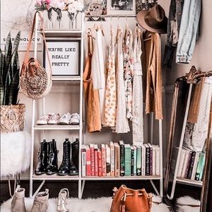 Meet your Posher, Julies